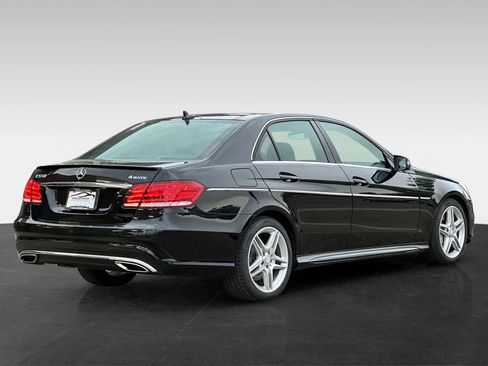 Used 2014 Mercedes-Benz E 550 4MATIC Sedan image 7