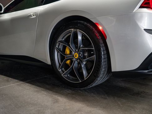 Used 2020 Ferrari GTC4Lusso T RWD image 19