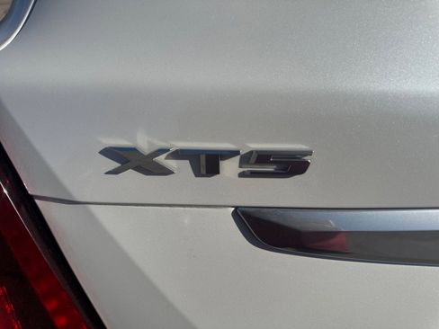 Used 2021 Cadillac XT5 Premium Luxury image 24
