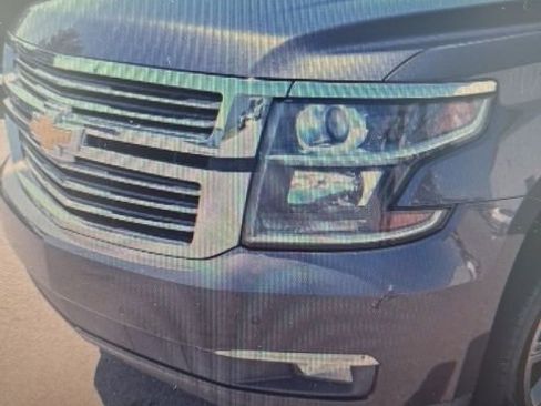 Used 2018 Chevrolet Suburban Premier AWD/4WD image 1