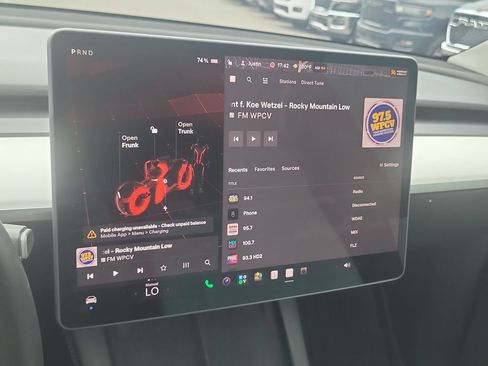 Used 2022 Tesla Model Y Performance AWD/4WD image 27