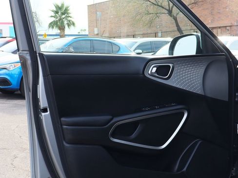 Used 2024 Kia Soul LX w/ Option Group 015 image 36