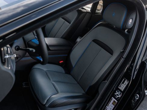 Used 2025 Rolls-Royce Ghost Black Badge image 27