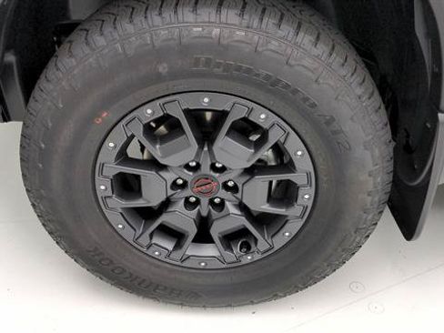 Used 2023 Nissan Frontier PRO-4X w/ Pro-4X Premium Package AWD/4WD image 33