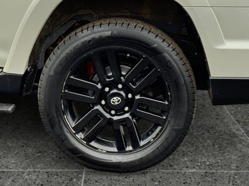 Used 2019 Toyota 4Runner Limited AWD/4WD image 11