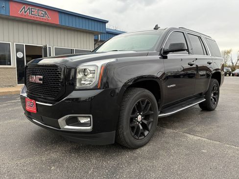 Used 2017 GMC Yukon SLE w/ SLE Value Package AWD/4WD image 2