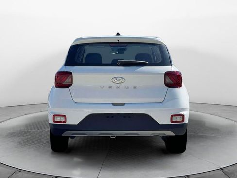 New 2026 Hyundai Venue SE image 6
