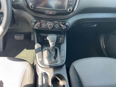 Used 2025 Kia Soul S image 13