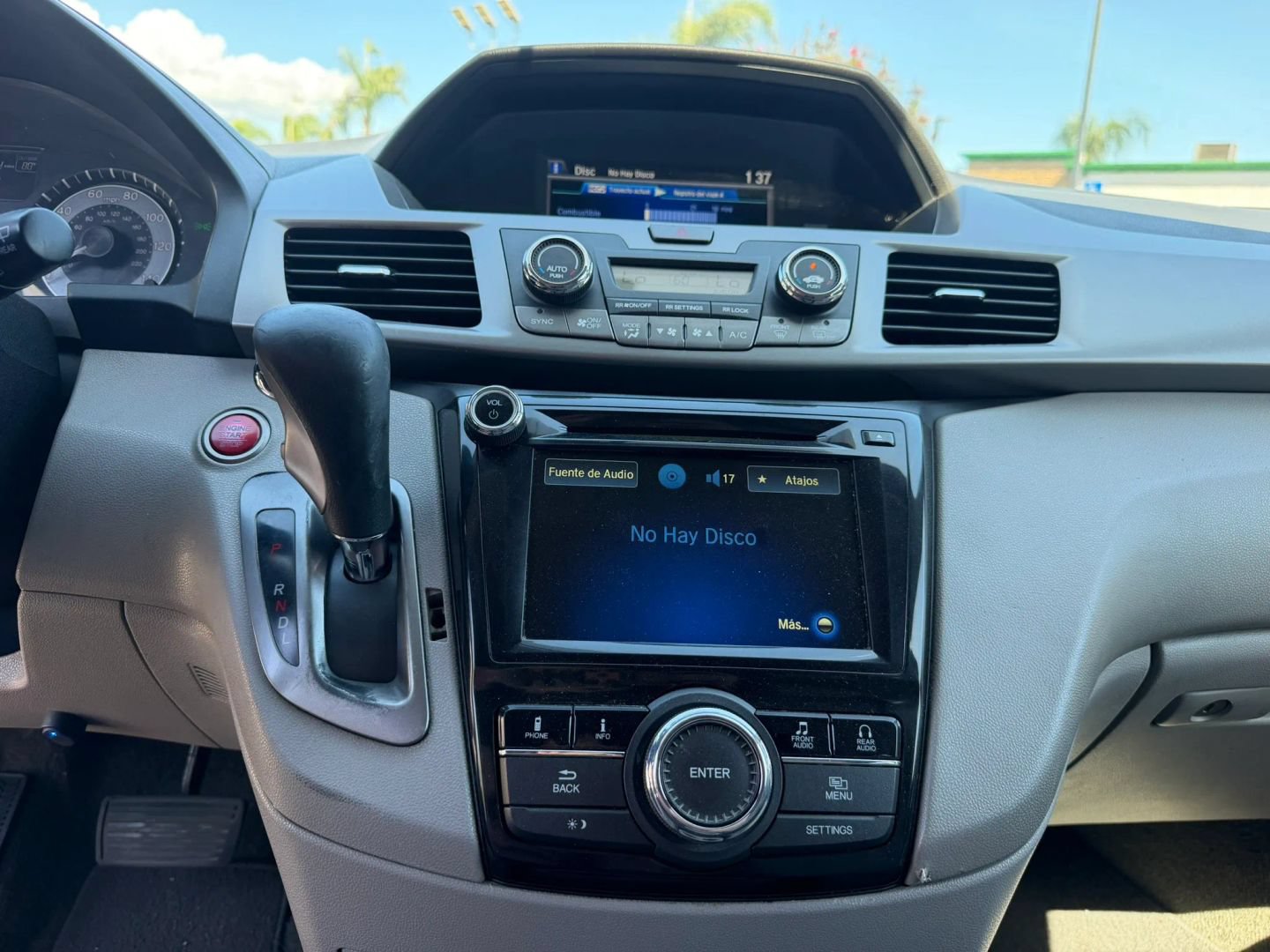 Used 2016 Honda Odyssey SE image 27