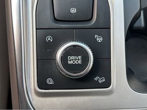 Used 2022 Ford Explorer Platinum w/ Equipment Group 601A image 34