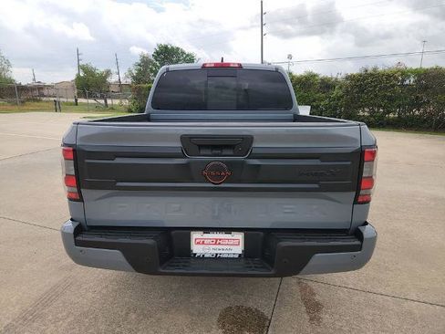 Certified 2025 Nissan Frontier Pro-X RWD image 6