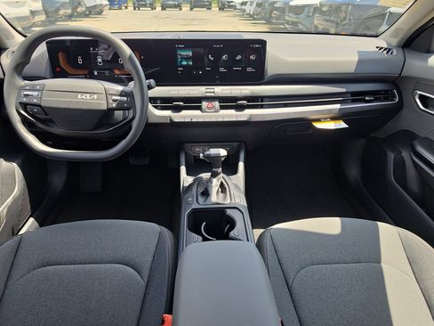 New 2026 Kia K4 FWD image 12