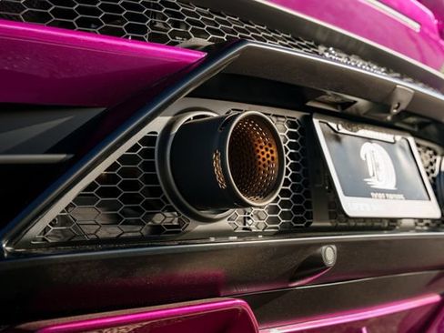 Used 2022 Lamborghini Huracan EVO RWD image 13