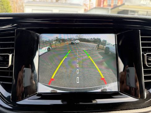 Used 2022 Dodge Durango GT image 25