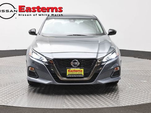 Used 2020 Nissan Altima 2.5 SR FWD image 2