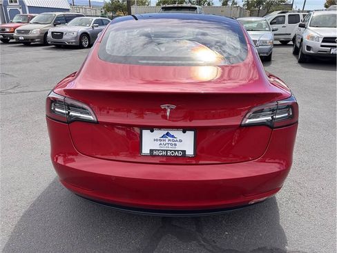 Used 2018 Tesla Model 3 Long Range RWD image 4