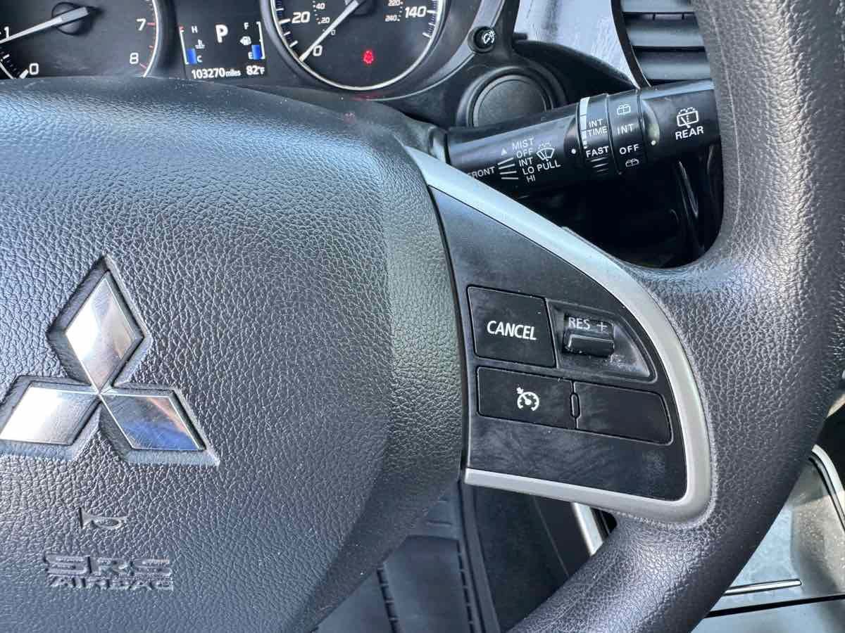 Used 2018 Mitsubishi Outlander ES FWD image 42