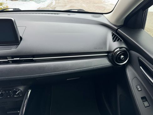 Used 2018 Toyota Yaris iA image 18