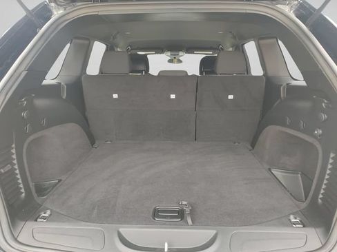Used 2018 Jeep Grand Cherokee Laredo RWD image 28