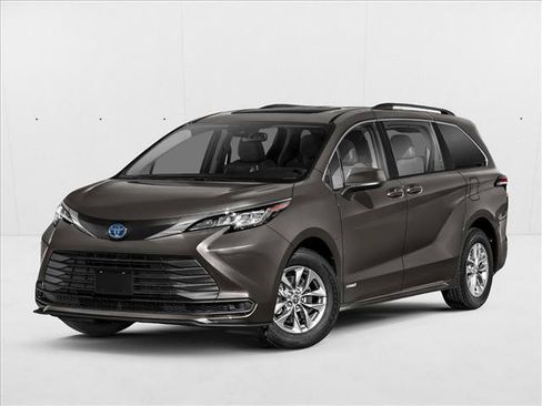 Used 2023 Toyota Sienna LE AWD/4WD image 1