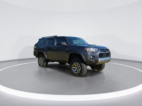 Used 2022 Toyota 4Runner TRD Off-Road AWD/4WD image 2
