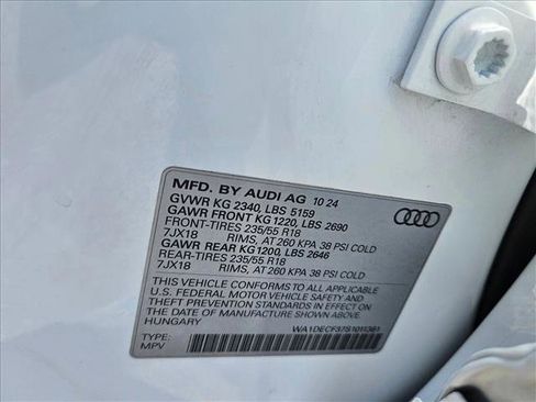 Used 2025 Audi Q3 2.0T Premium AWD/4WD image 23