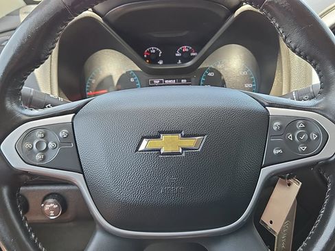 Used 2022 Chevrolet Colorado LT w/ Fleet Safety Package AWD/4WD image 17