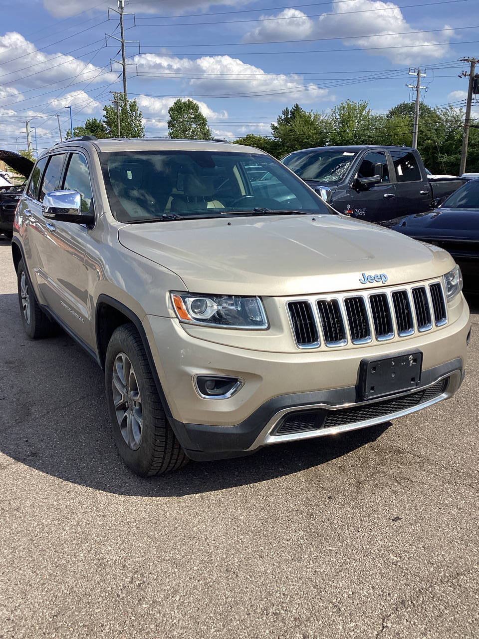 Used 2014 Jeep Grand Cherokee Limited w/ Trailer Tow Group IV RWD image 9