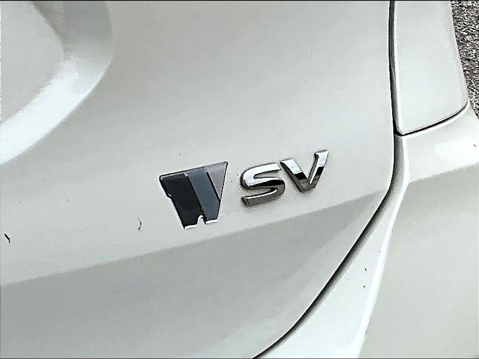 Used 2019 Nissan Rogue SV w/ Premium Package FWD image 24