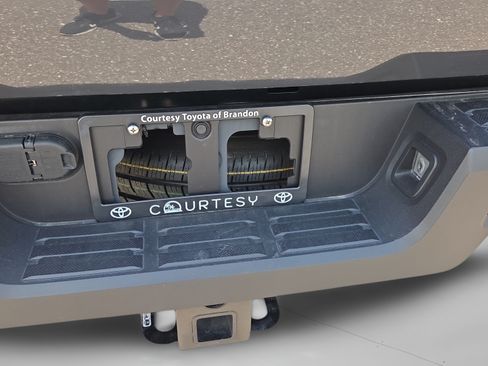 Certified 2025 Toyota Tacoma SR5 AWD/4WD image 29