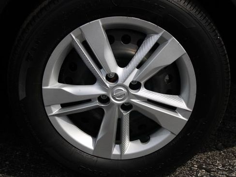 Certified 2025 Nissan Kicks Play S FWD image 34