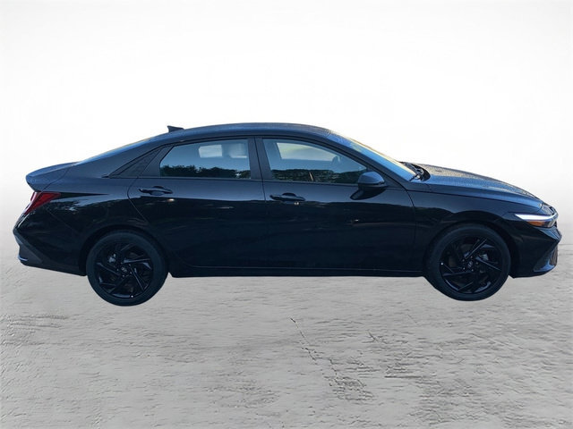 Certified 2026 Hyundai Elantra Sport FWD image 2