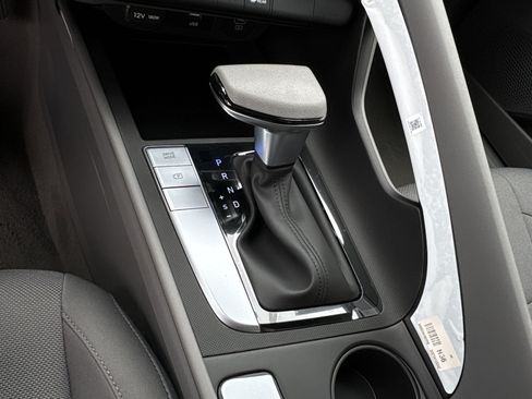 New 2026 Hyundai Elantra SE FWD image 22