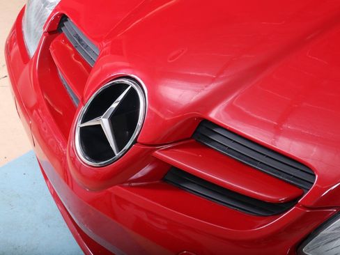 Used 2005 Mercedes-Benz SLK 350 w/ Entertainment Pkg image 14