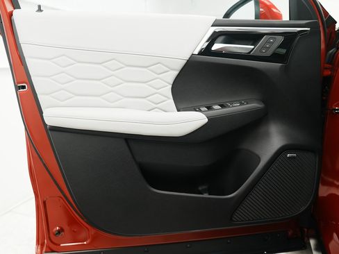 New 2025 Mitsubishi Outlander SEL image 16