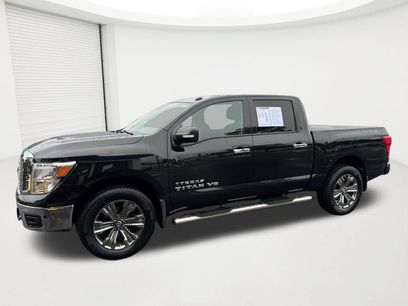 Used 2019 Nissan Titan SV w/ SV Convenience Package