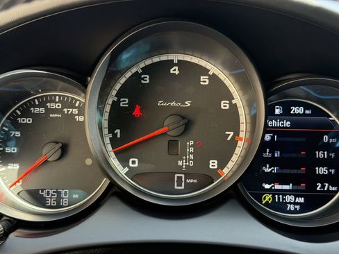 Used 2018 Porsche Cayenne Turbo S AWD/4WD image 34