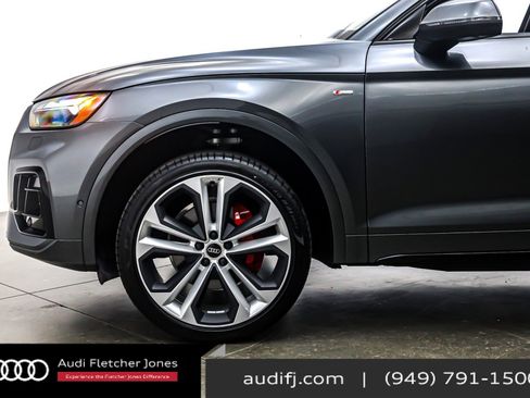 Used 2024 Audi Q5 2.0T Prestige w/ Prestige Package image 11