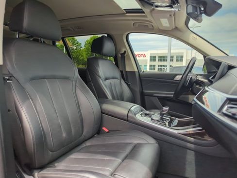 Used 2020 BMW X7 xDrive40i w/ Premium Package AWD/4WD image 29