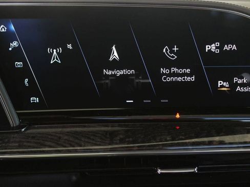 Used 2021 Cadillac Escalade Premium Luxury w/ Driver Assist Tech Package AWD/4WD image 26