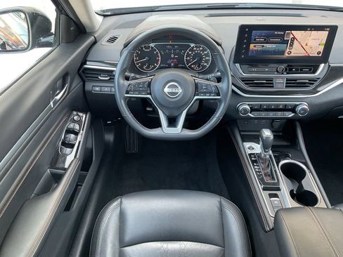 Used 2023 Nissan Altima 2.5 SR w/ SR Premium Package AWD/4WD image 16
