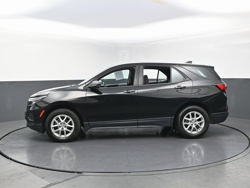 Used 2024 Chevrolet Equinox LS image 41