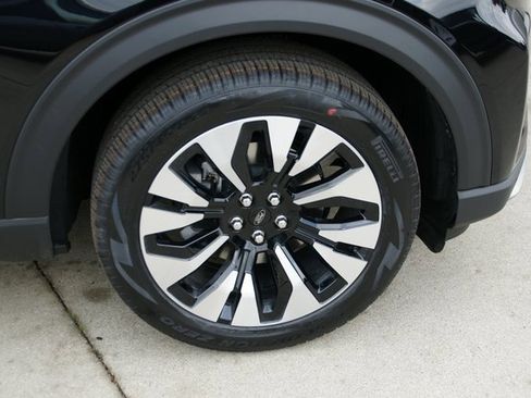 New 2026 Ford Explorer Platinum w/ LUX Leather Package image 9