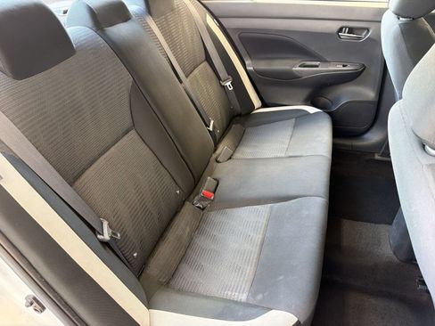 Used 2021 Nissan Versa SV FWD image 27