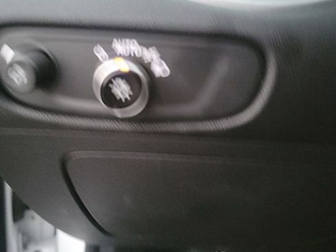 Used 2023 Chevrolet Malibu LT image 33