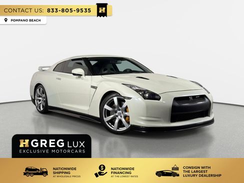 Used 2009 Nissan GT-R Premium AWD/4WD image 1