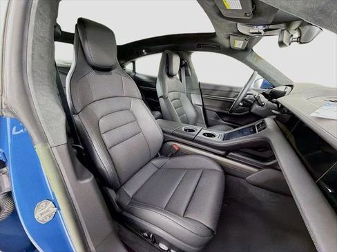 Used 2024 Porsche Taycan Turbo S AWD/4WD image 33