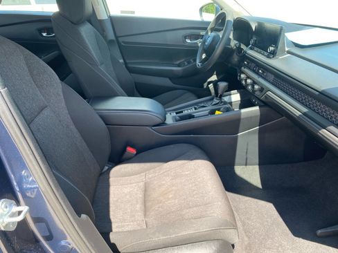 Certified 2024 Honda Accord EX image 32