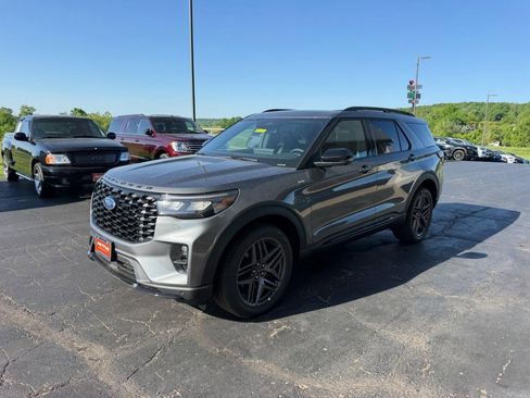 New 2026 Ford Explorer ST-Line AWD/4WD image 8