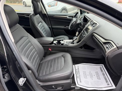 Used 2014 Ford Fusion SE w/ Equipment Group 502A FWD image 23